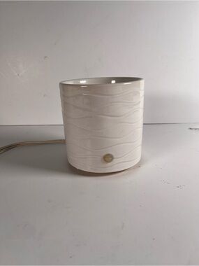 White Ceramic Electric candle Warmer with Wave Texture